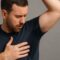 Suor nas axilas: o que tentar antes da cirurgia